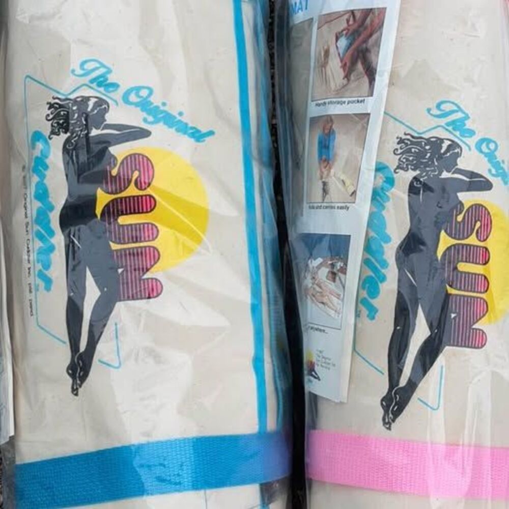 Vintage “sun cuddler “ mat- single (pink) or double (blue)-Blue-double